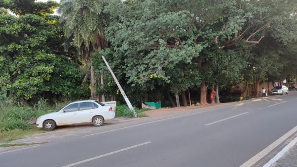 Poste com risco de queda preocupa moradores do bairro S&atilde;o Borja em Floriano.(Imagem:Divulga&ccedil;&atilde;o)