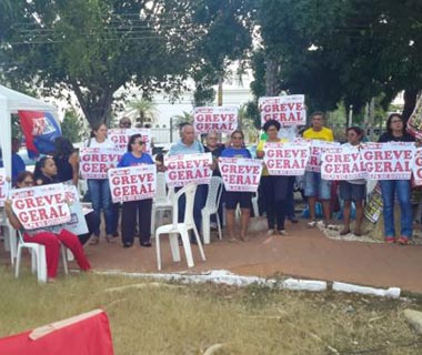 Greve dos professores chega ao fim e aulas retornam nesta sexta
