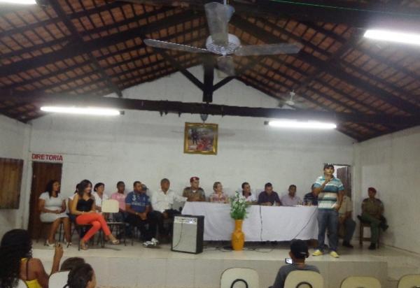 Empossada nova diretoria da Associa&ccedil;&atilde;o de Moradores do Bairro Samba&iacute;ba Velha.(Imagem:FlorianoNews)