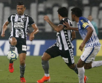 Bota vence Avaí, encerra série de 4 derrotas e sai da zona da degola