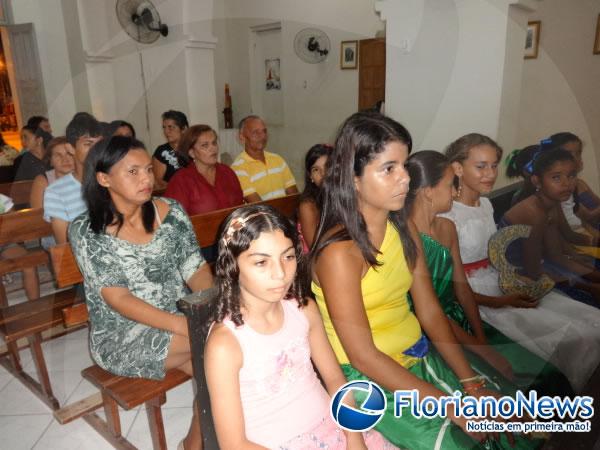 Anivers&aacute;rio de Bar&atilde;o de Graja&uacute; &eacute; comemorado com missa festiva.(Imagem:FlorianoNews)