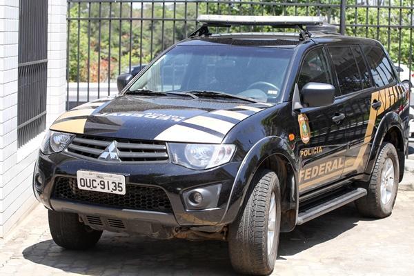 Polícia Federal abre inquérito contra proprietário do Portal 180 graus