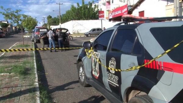 Perseguição policial termina com um assaltante morto, três presos e um ciclista atropelado