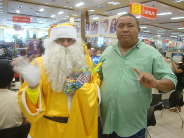 Papai Noel Amarelo(Imagem:reda&ccedil;ao)