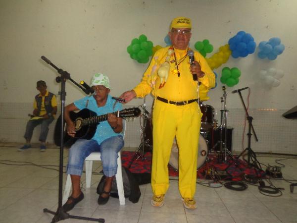 Apresenta&ccedil;&otilde;es Folcl&oacute;ricas abrilhantaram o anivers&aacute;rio do Rep&oacute;rter Amarelinho.(Imagem:FlorianoNews)