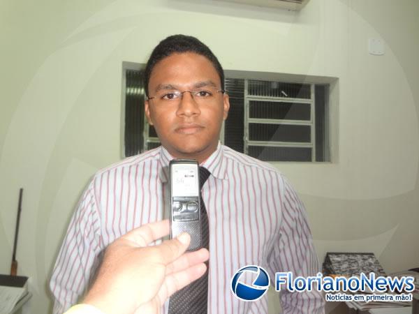 Delegado Luciano Alc&acirc;ntara, titular do 1&ordm; Distrito Policial.(Imagem:FlorianoNews)