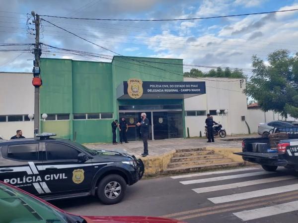 Adolescente de 13 anos desaparecida é encontrada em fazenda e homem é preso no interior do Piauí