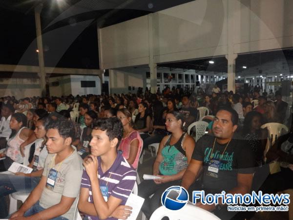 Rotary Club M&eacute;dio Parna&iacute;ba realizou abertura da VII Confer&ecirc;ncia da Juventude em Floriano.(Imagem:FlorianoNews)