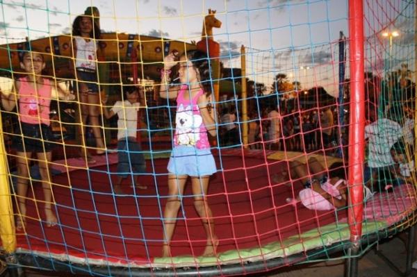 Reunião define novo local para acomodação de brinquedos para crianças