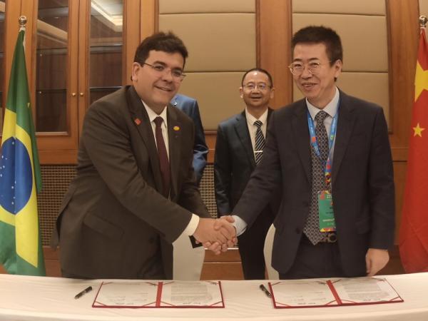 Na China, Rafael anuncia mais de R$ 3 bi em novos investimentos para o setor de energias renováveis