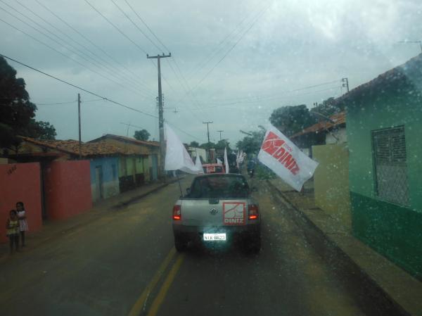 &Oacute;ticas Diniz comemorou dois anos de funcionamento em Floriano.(Imagem:FlorianoNews)