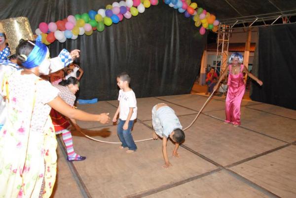 Prefeitura realizou festa em homenagem ao Dia das Crian&ccedil;as em Bar&atilde;o de Graja&uacute;.(Imagem:Reprodu&ccedil;&atilde;o/Facebook)