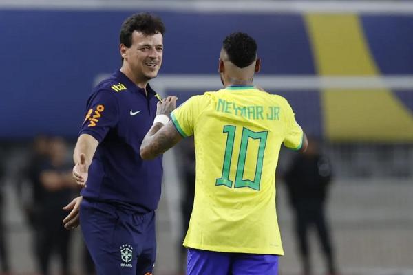 Diniz aprova atuação da Seleção, alfineta Jorge Jesus e exalta Neymar: "Ídolo muito gigante"