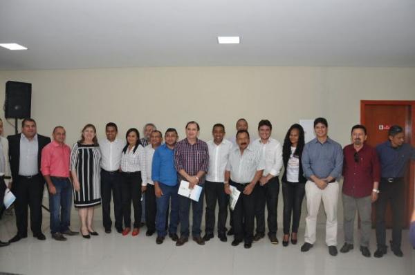 Projeto do novo Hospital Regional Tib&eacute;rio Nunes &eacute; lan&ccedil;ado em Floriano.(Imagem:SECOM)