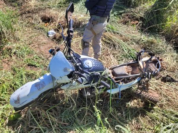 Motociclista morre após colisão lateral com carro na BR-407, em Geminiano, no Piauí