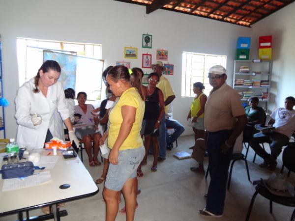 Acad&ecirc;micos de enfermagem realizaram palestras na zona rural de Floriano.(Imagem:FlorianoNews)