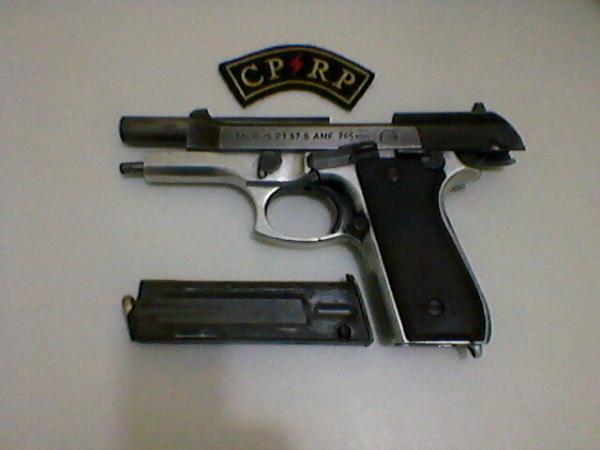 Pistola cal. 765, com carregador alimentado com 13 cartuchos n&atilde;o percutidos(Imagem:MEIONORTE)