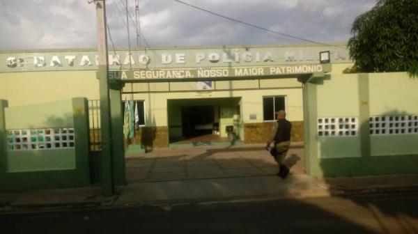 Farmácia é vítima de assalto no bairro Sambaíba Velha