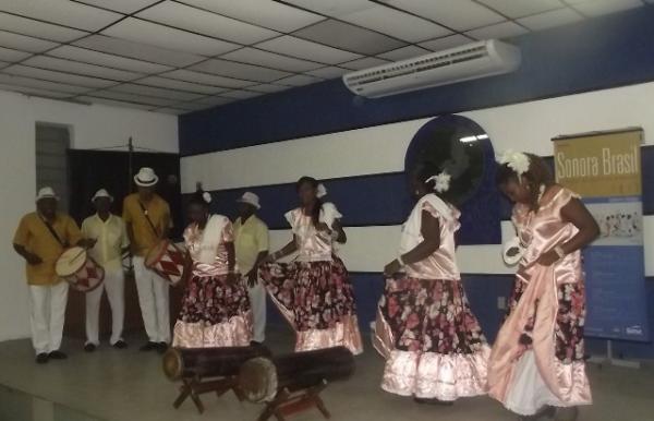 Sonora Brasil apresentou o grupo quilombola Raízes do Bolão em Floriano