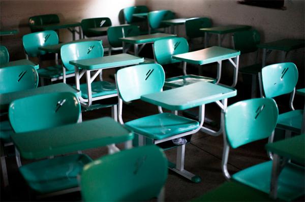 Famílias de estudantes com deficiência acumulam preocupações com reabertura das escolas