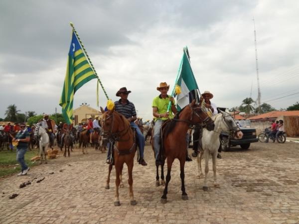 Realizada a 1&ordf; Grande Cavalgada em S&atilde;o Francisco do Piau&iacute;.(Imagem:FlorianoNews)