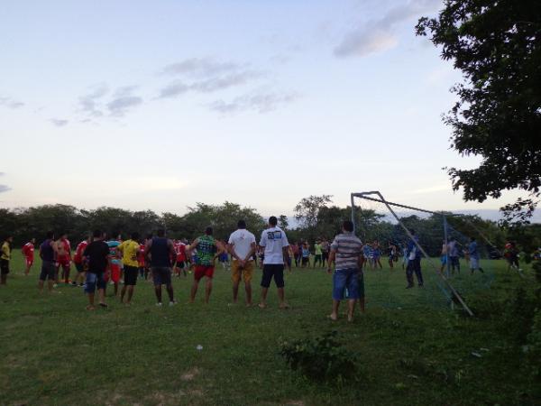 Ap&oacute;s empate, Passagem Danta bate Brahma nos p&ecirc;naltis.(Imagem:FlorianoNews)