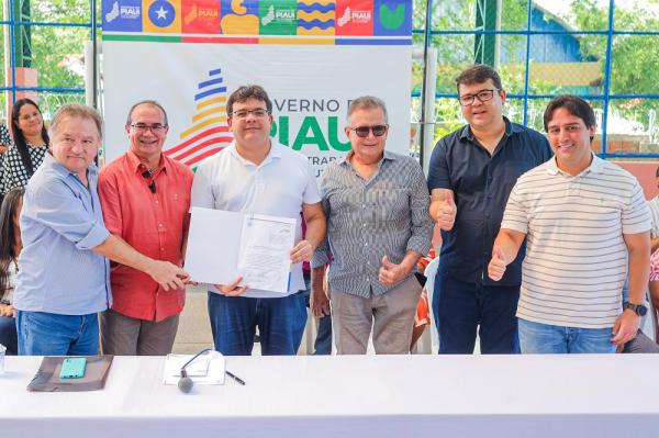 Rafael Fonteles autoriza obras de pavimentação e anuncia novos investimentos em Nazária