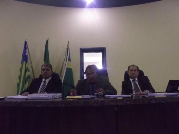 Vereadores: Maur&iacute;cio Bezerra, Manoel Simpl&iacute;cio e Ant&ocirc;nio Reis.(Imagem:FlorianoNews)