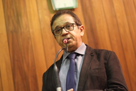 Deputado lamenta inadimplência de municípios