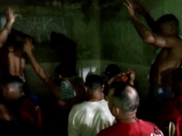 Delegacia que teve fuga por buraco de sanitário tem o dobro da capacidade