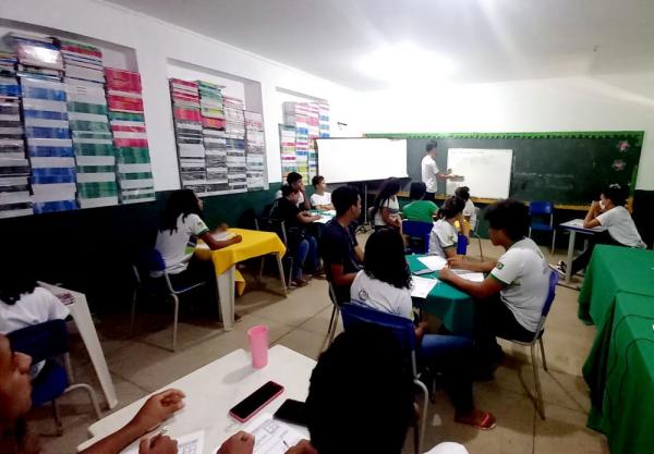 Os alunos se preparam para a segunda fase da OBMEP.(Imagem: Divulga&ccedil;&atilde;o)