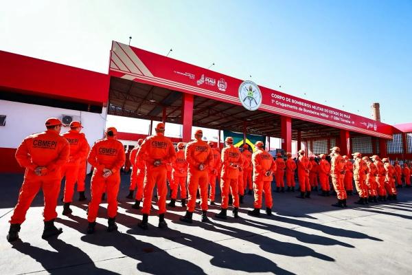 Governador sanciona lei que cria cadastro de reserva para concurso do Corpo de Bombeiros no Piauí