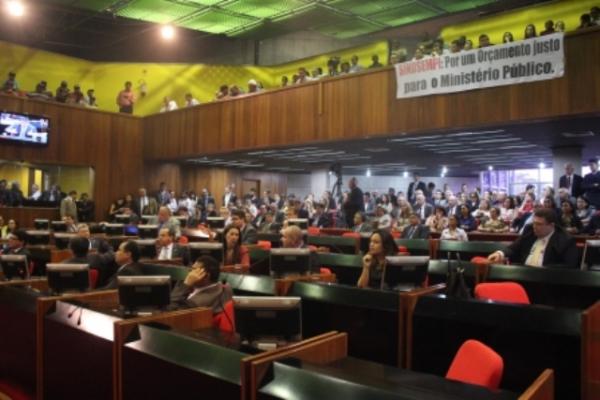 Plenário aprova 15 matérias durante a sessão desta terça-feira.(Imagem:Alepi)