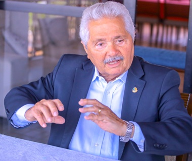 Nada é impositivo, diz Elmano sobre propostas do Pacto Federativo