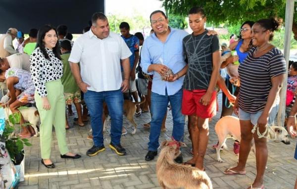 Vereador Dessim Almeida apoia a&ccedil;&atilde;o de sa&uacute;de animal em Floriano(Imagem:Reprodu&ccedil;&atilde;o/Instagram )