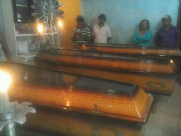 Irmãs e avó vítimas de chacina em Madeiro no Piauí são veladas juntas
