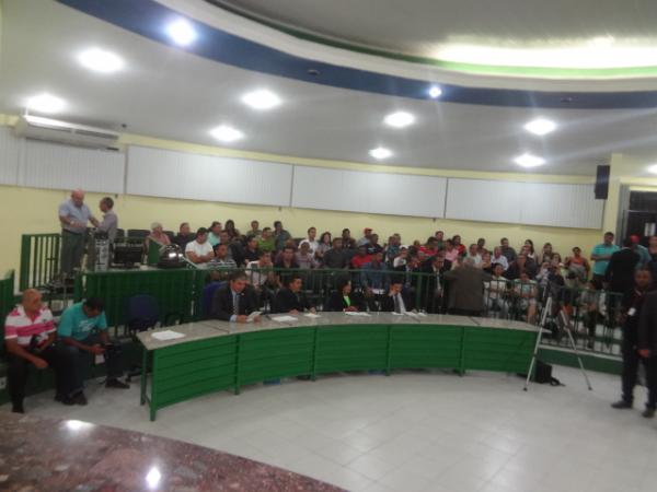 Câmara Municipal de Floriano realizou primeira Sessão Ordinária de 2013,(Imagem:FlorianoNews)