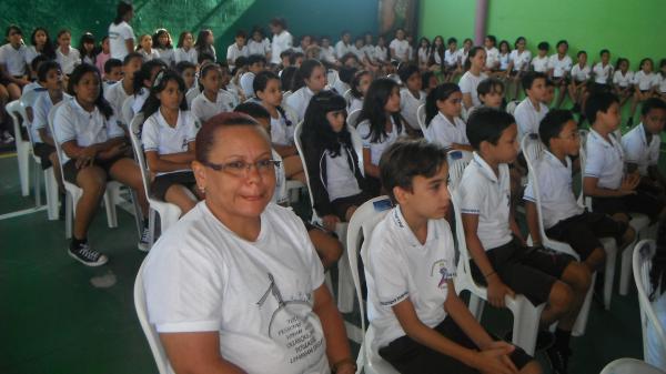 Secret&aacute;ria de Meio Ambiente ministrou palestra na Escola Pequeno Pr&iacute;ncipe.(Imagem:FlorianoNews)