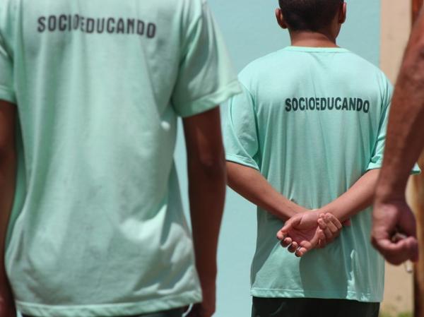 Adolescentes dividem a rotina com mais 120 internos recolhidos na institui&ccedil;&atilde;o.(Imagem:Fernando Brito/G1)