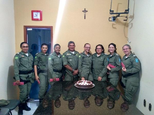 Comando da PM realiza homenagem às mulheres da corporação de Floriano