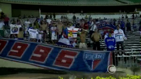Tricolores fazem festa no Albertão no empate entre River-PI e Fortaleza