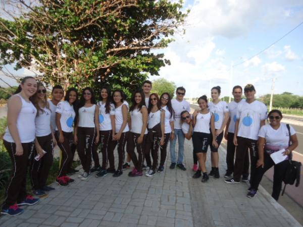 Escola Pequeno Príncipe realiza caminhada pelo meio ambiente em Floriano