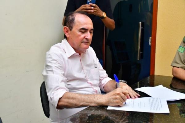 Prefeito Ant&ocirc;nio Reis (Imagem:Secom)