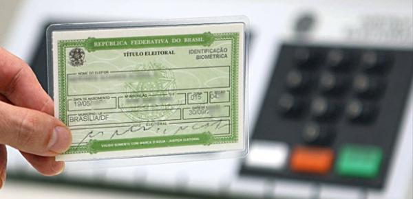 Maiores de 16 anos têm até 4 de maio para tirar o título de eleitor