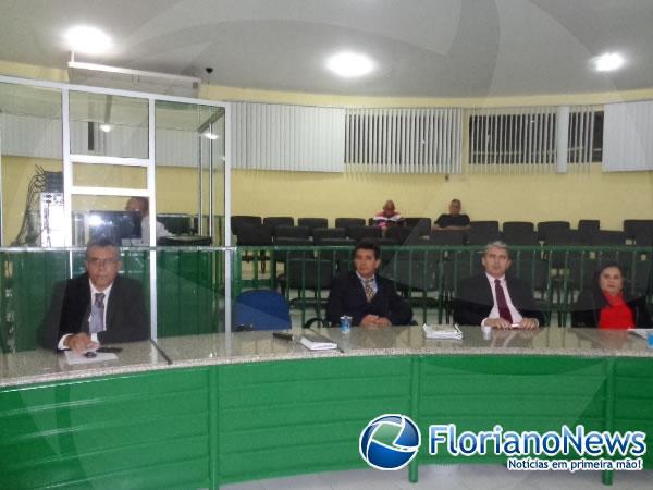 Apresenta&ccedil;&atilde;o de projetos marca a primeira Sess&atilde;o Ordin&aacute;ria do m&ecirc;s de mar&ccedil;o(Imagem:FlorianoNews)