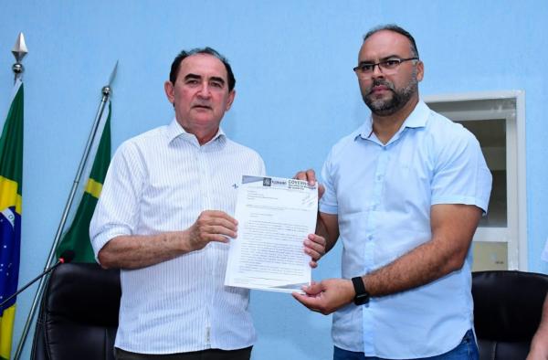 Prefeito Ant&ocirc;nio Reis e Joab Curvina(Imagem:Reprodu&ccedil;&atilde;o)