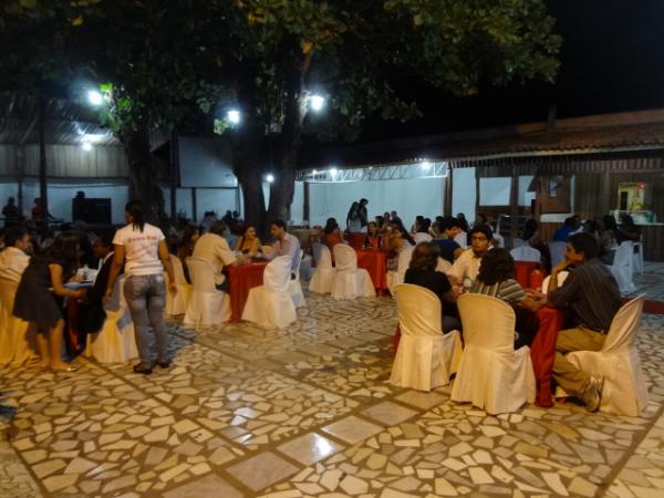 Realizado desfile de Miss e Mister Comunica&ccedil;&atilde;o em Floriano.(Imagem:FlorianoNews)