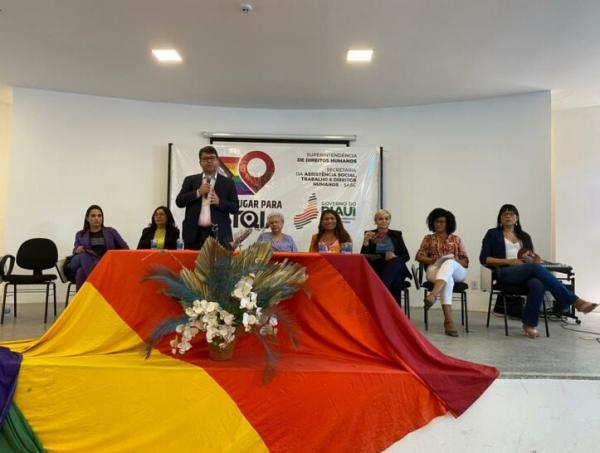 Governo lança campanha e Disque Cidadania LGBTQIA+