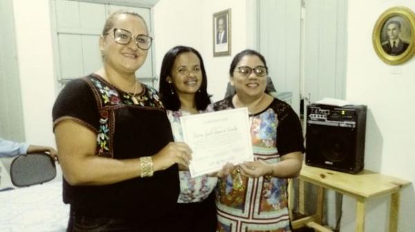 Espa&ccedil;o Cultural Christino Castro faz entrega de certificados do Curso de Inform&aacute;tica.(Imagem:FlorianoNews)