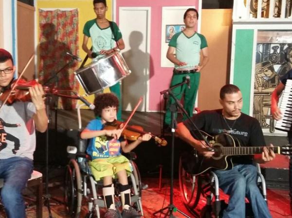 Projeto social d&aacute; vida a grupo musical que re&uacute;ne pessoas especiais.(Imagem:Jo&atilde;o Gilberto/Arquivo Pessoal)